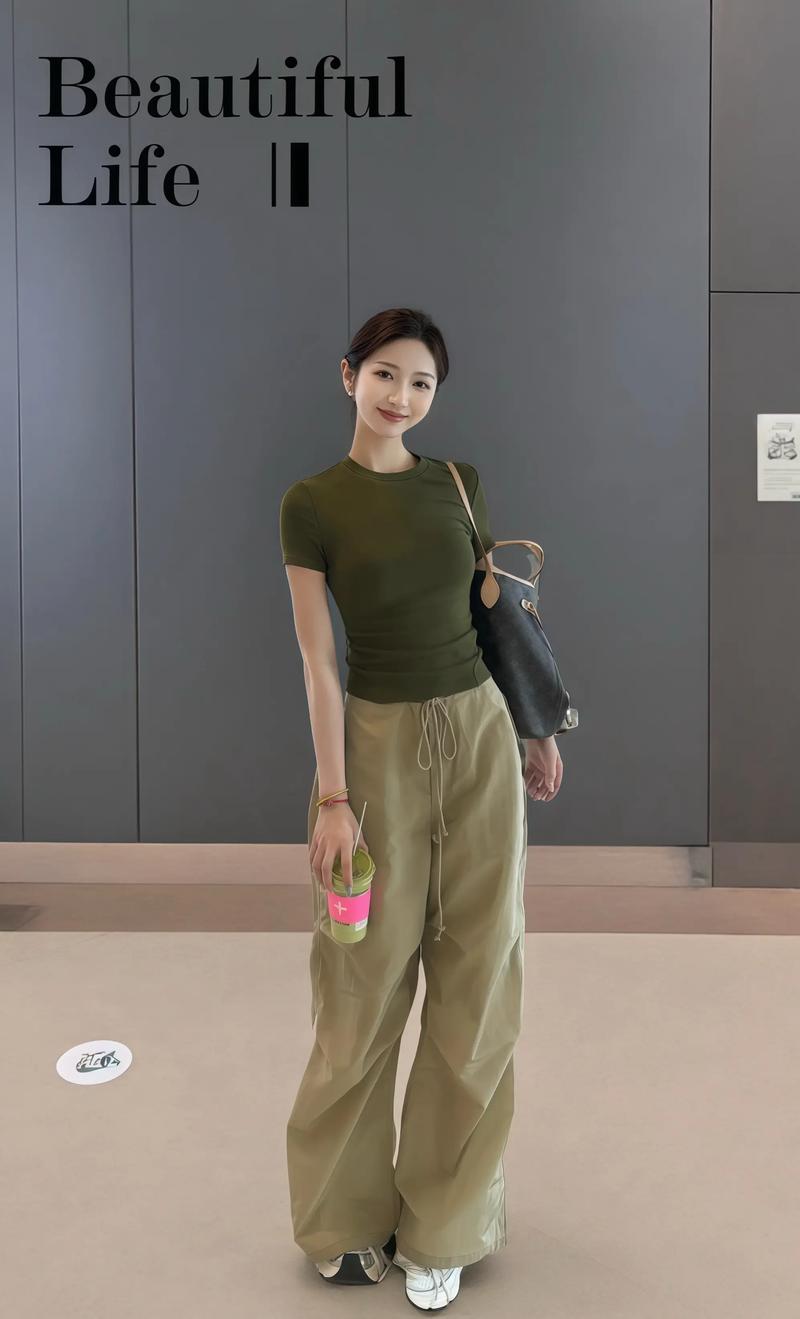 宁陵县四季服装店,您身边的时尚小顾问