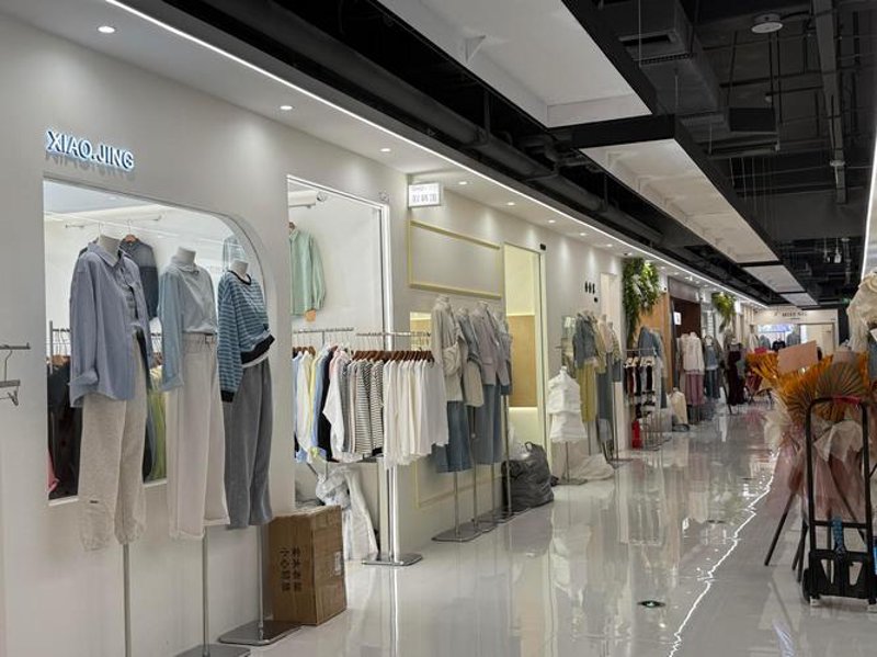 发现宁陵服装店的时尚密码