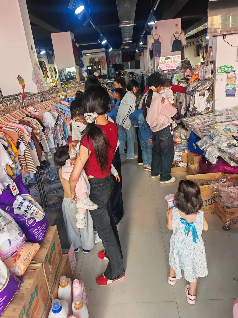 宁陵男装：新兴市场的潜力与挑战